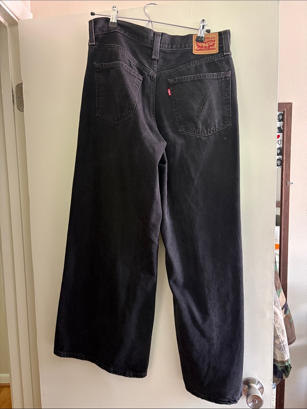 Levi's Women's Black Wide-Leg Flare Jeans - Picture 5 of 6